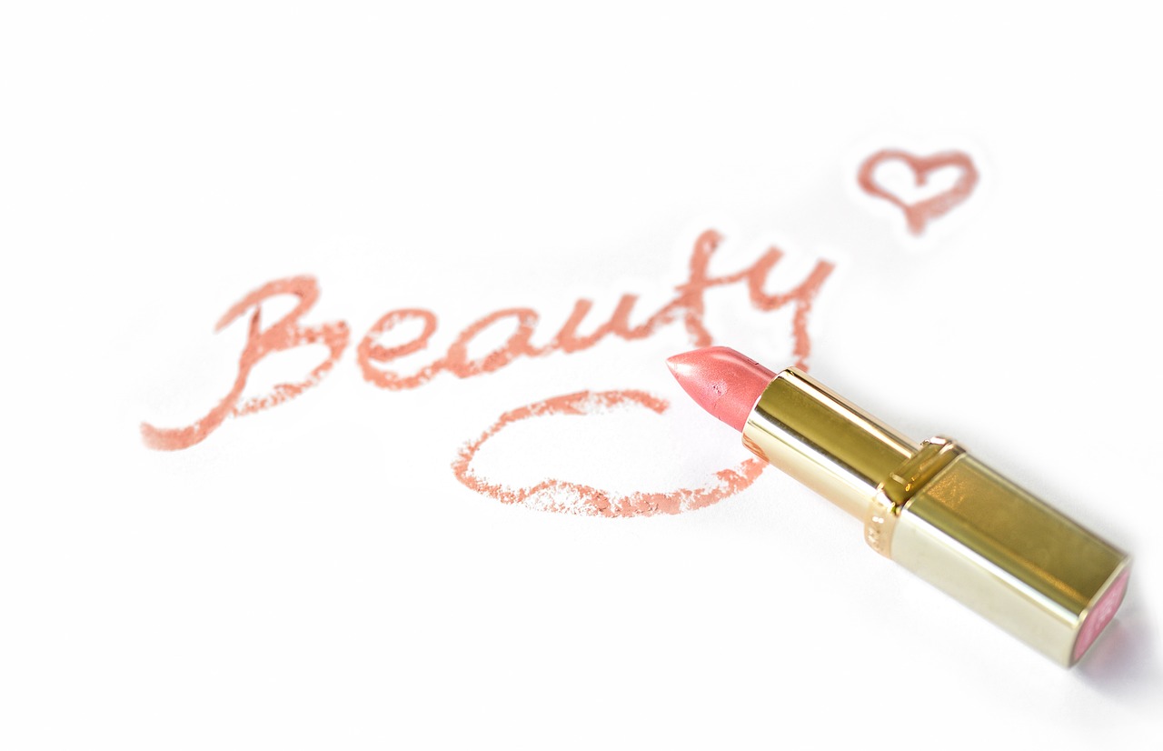 lipstick, beauty, makeup-4486366.jpg